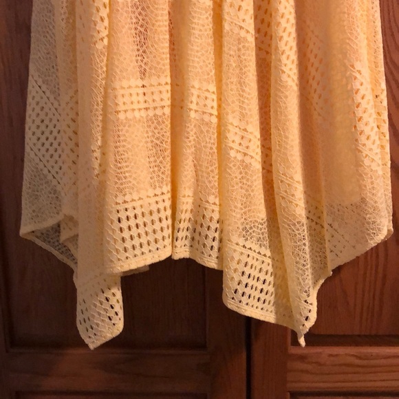 Title: From Willow Lane - Picture 3 of 3